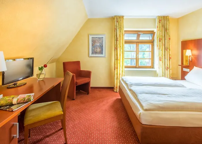 Land-Gut-Hotel Felsentor 게스트하우스 하우엔스타인